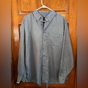 Jos A Bank Travelers Collection XL Button Down Shirt